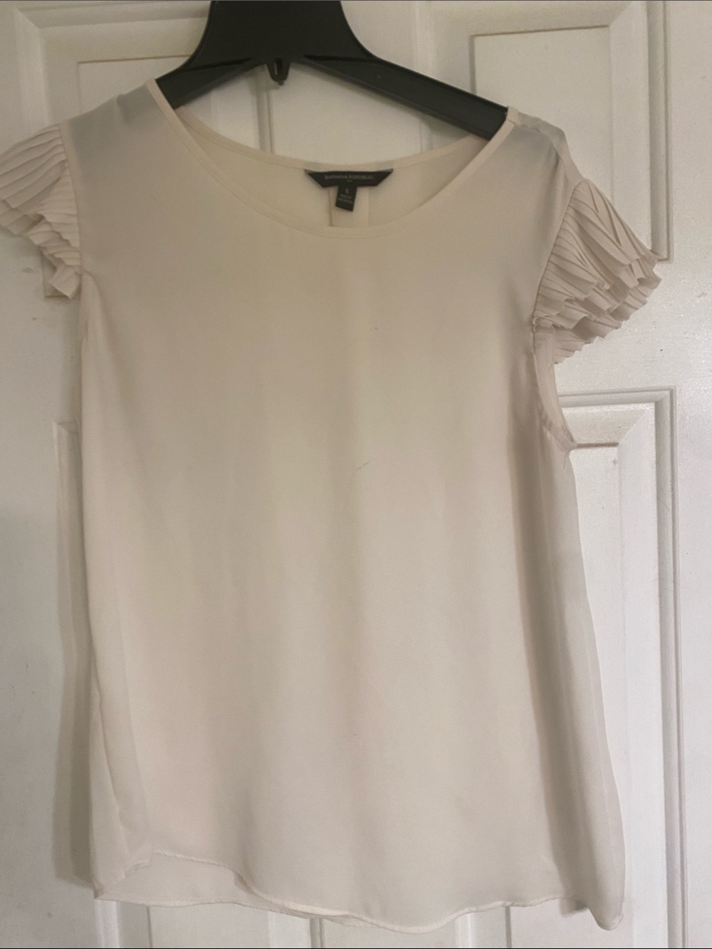 Banana Republic Cream Pleated Short-Sleeve Blouse